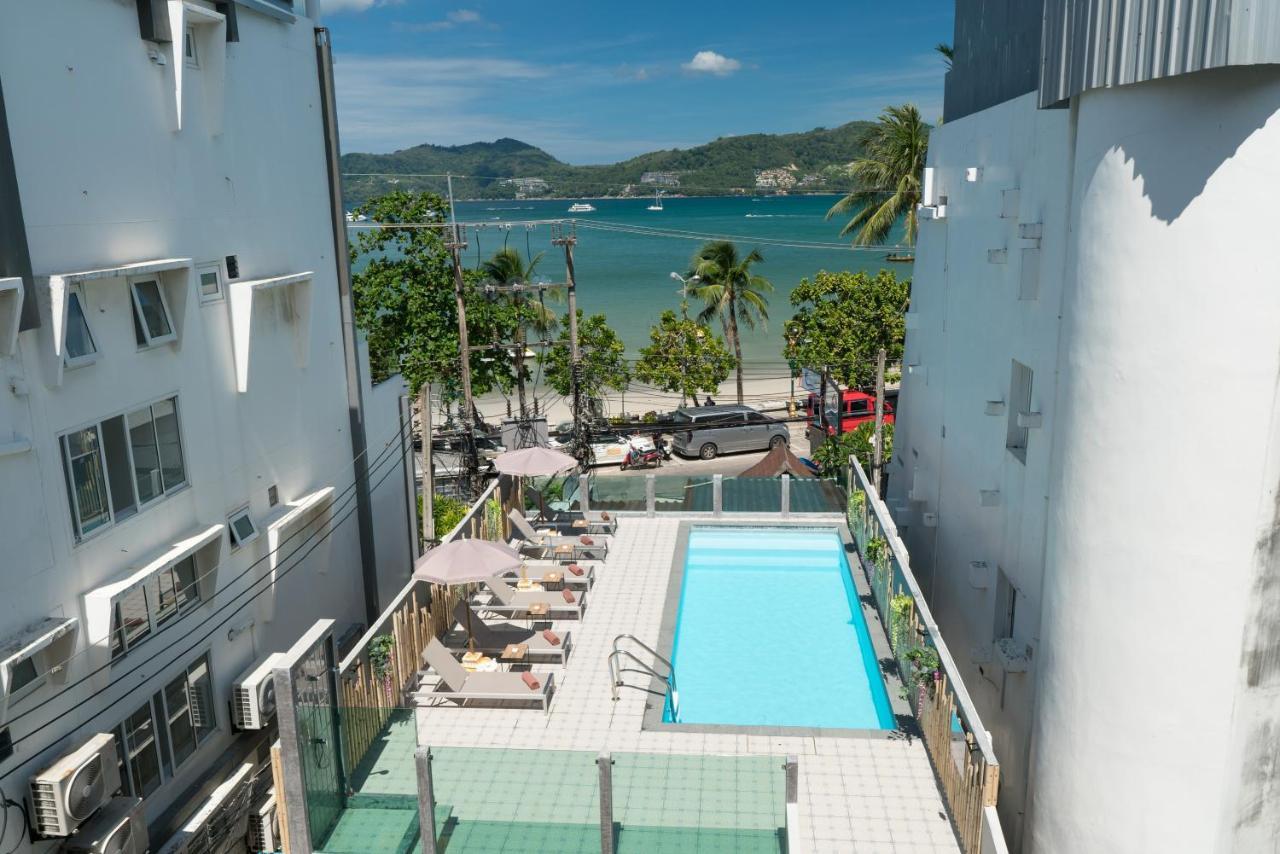 Hotel Destination Patong Esterno foto